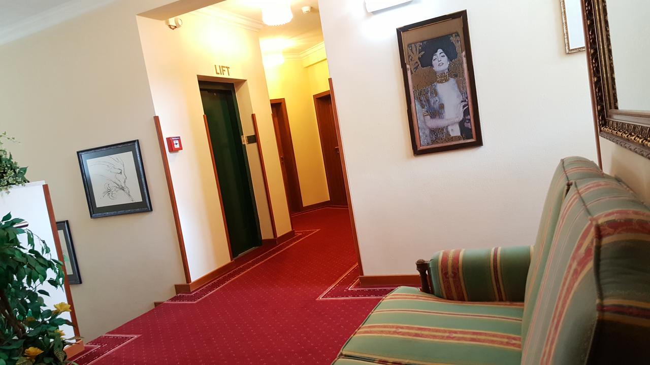 Paul'S Hotel Knittelfeld Esterno foto